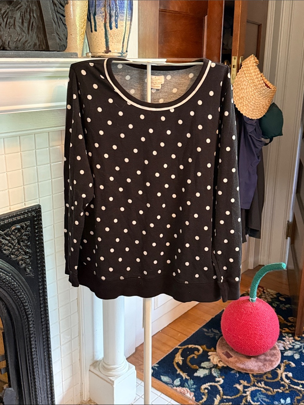 kate spade Black Sweatshirt with Cream Polka dot-Dream a little dream size 1